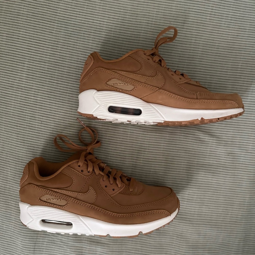 Nike Kids Tan Leather Air Max Sneakers
